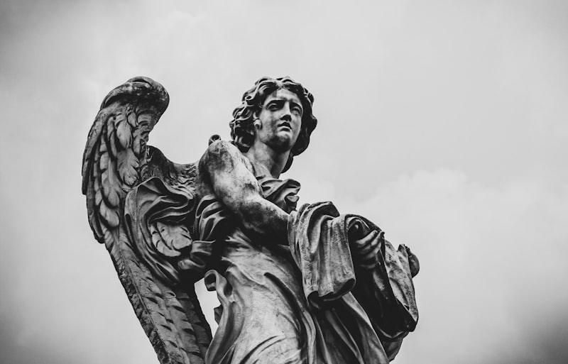 Скульптура ангела — ритуальная служба РИТ ПЛЮС, Воронеж